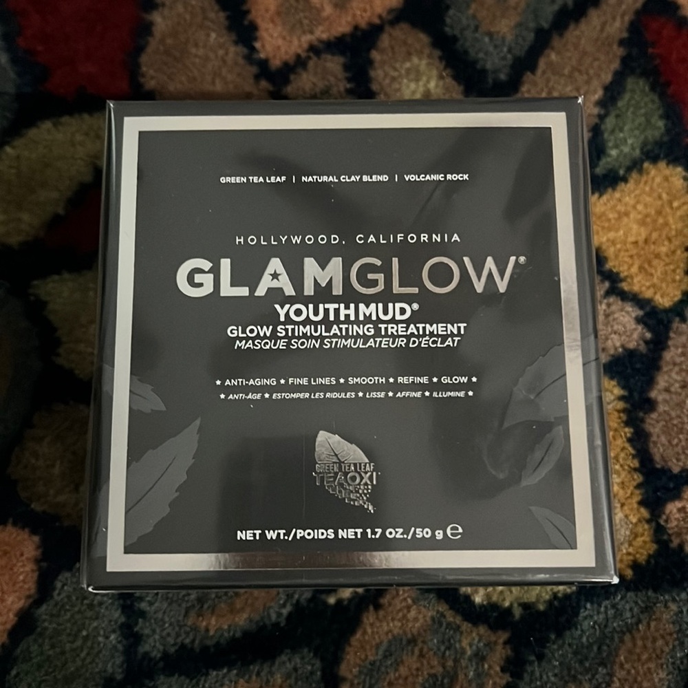 GlamGlow Youth Mud